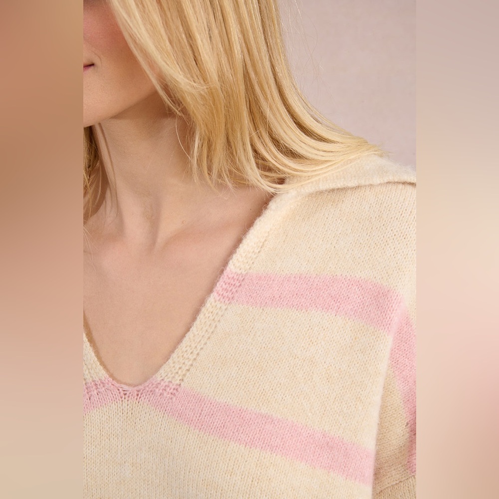 Molly Bracken Knitted V-Neck Sweater in Pink and Cream Sz S NWT - Picture 5 of 5